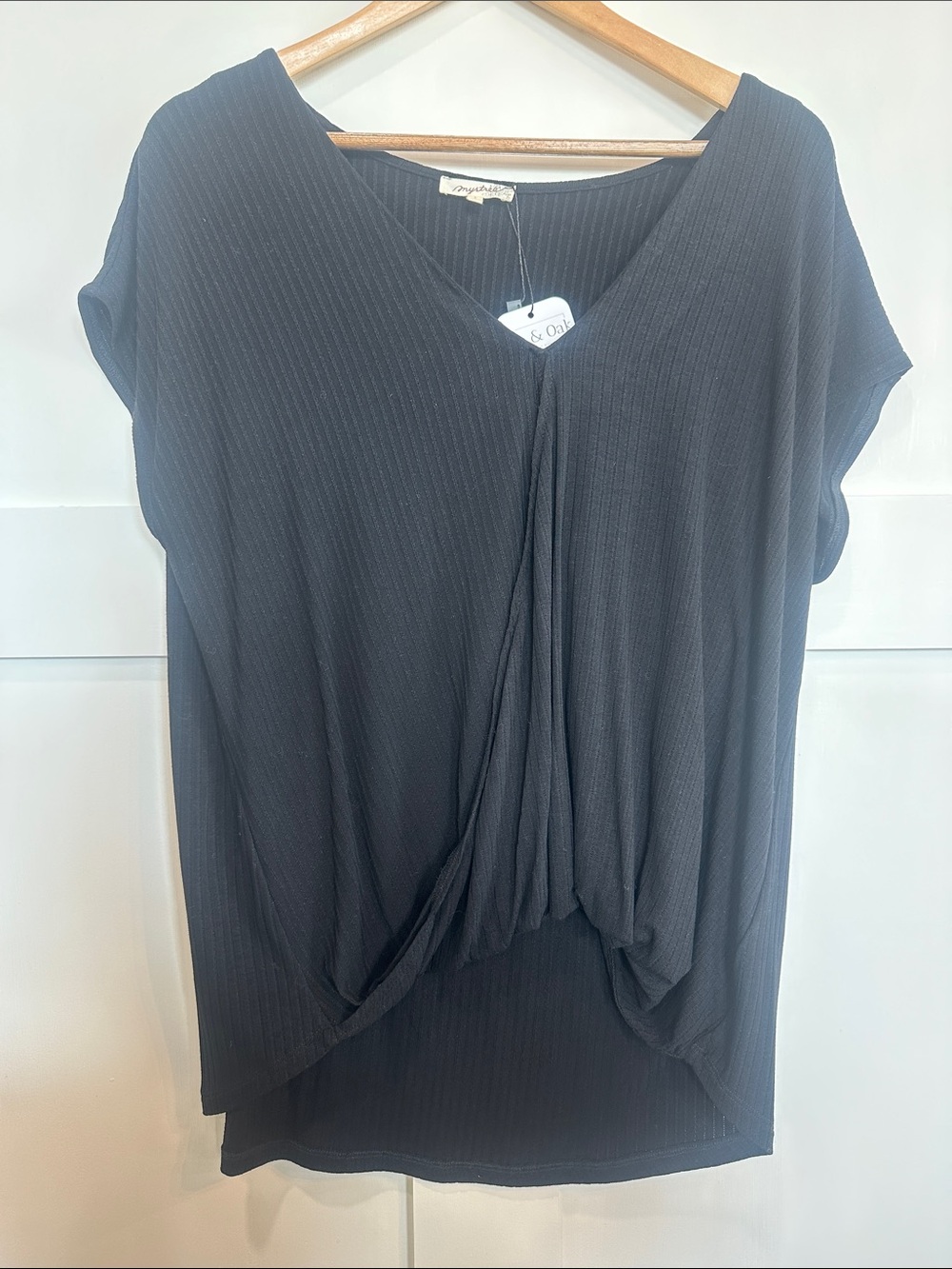 Mystree Black Twisted Front V-Neck Short Sleeve Top